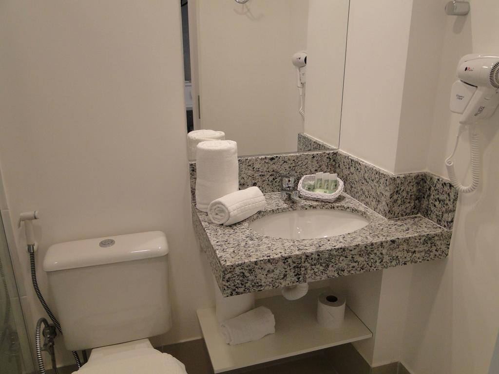 Tulip Inn Vila Velha Vila Velha  Exterior photo